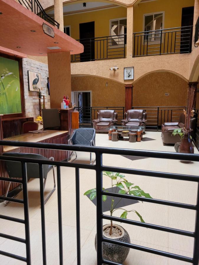 Glory Summit Hotel Hoima Екстер'єр фото
