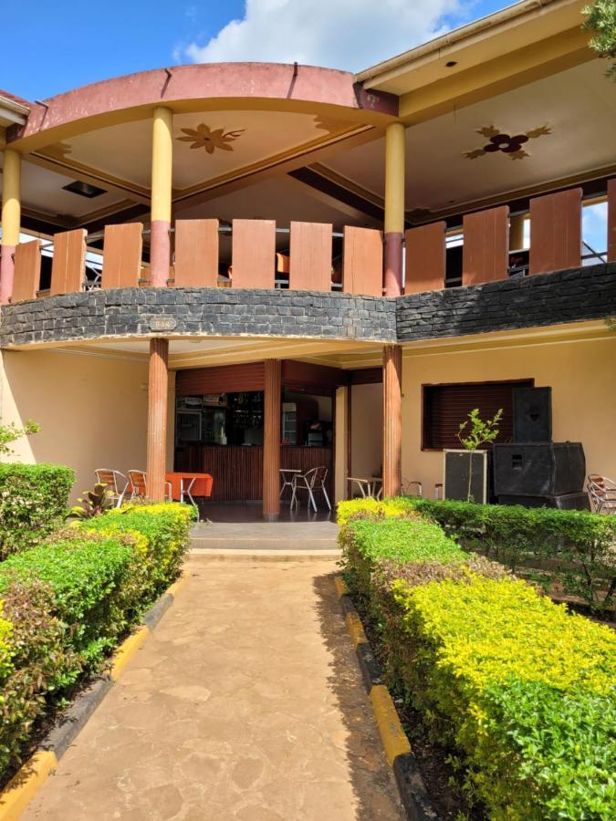 Glory Summit Hotel Hoima Екстер'єр фото