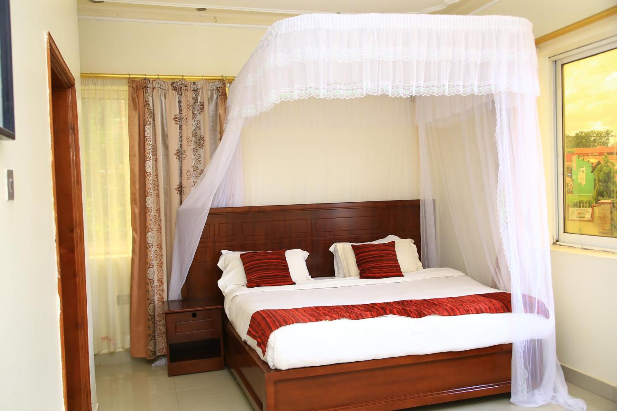 Glory Summit Hotel Hoima Екстер'єр фото