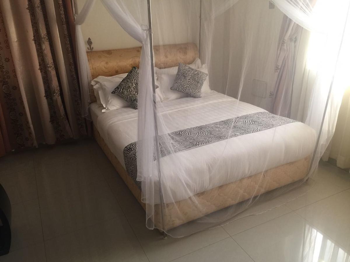 Glory Summit Hotel Hoima Екстер'єр фото