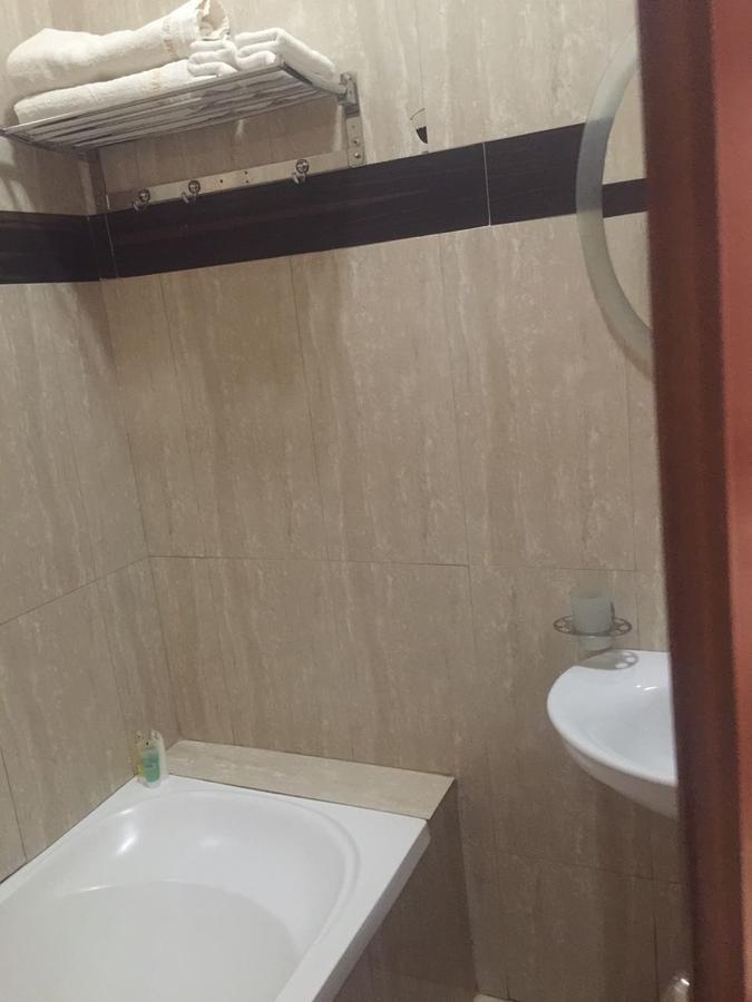 Glory Summit Hotel Hoima Екстер'єр фото
