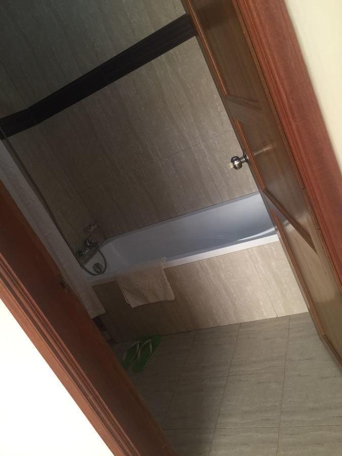 Glory Summit Hotel Hoima Екстер'єр фото