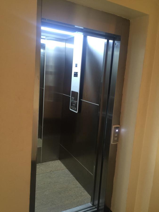 Glory Summit Hotel Hoima Екстер'єр фото